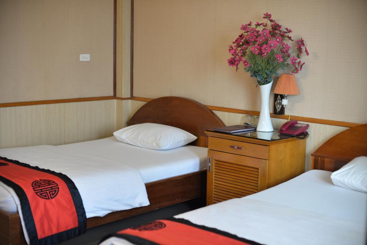 Valentine Hotel - Hong Ha Hanoi Exteriör bild