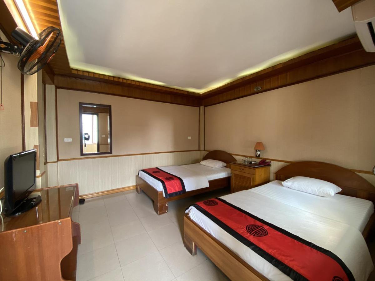 Valentine Hotel - Hong Ha Hanoi Exteriör bild
